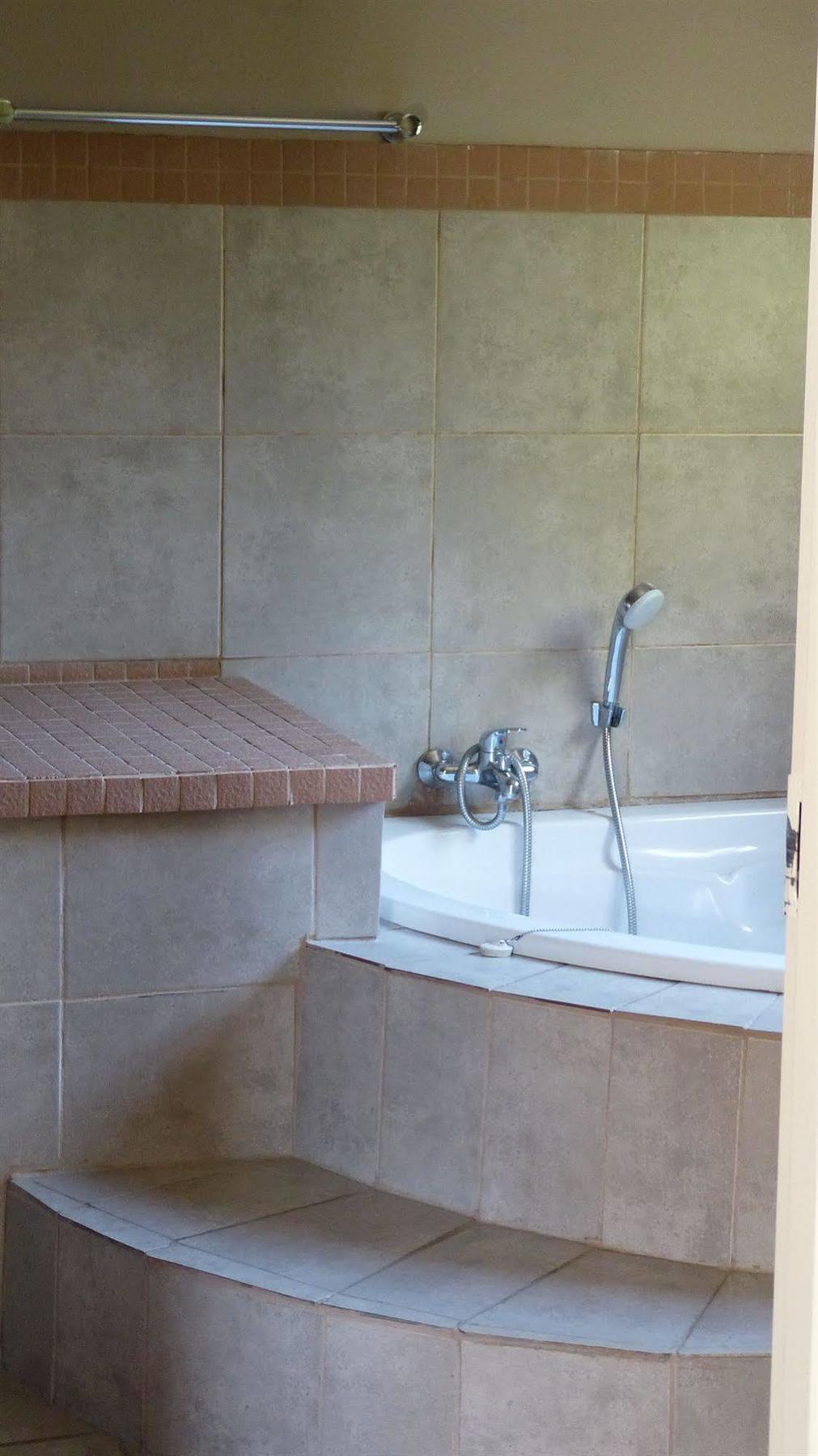 בלומפונטייין African Sands Guesthouse Load Shedding Free מראה חיצוני תמונה