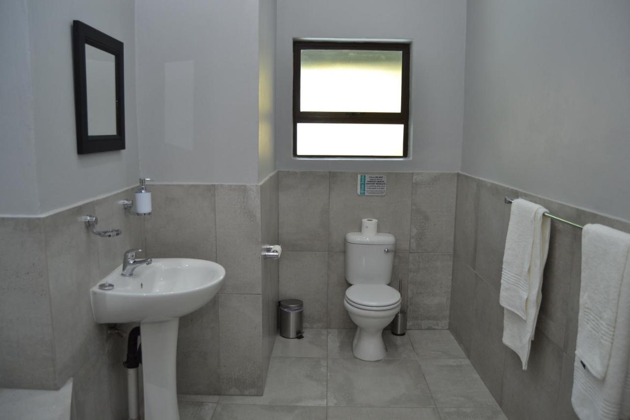 בלומפונטייין African Sands Guesthouse Load Shedding Free מראה חיצוני תמונה